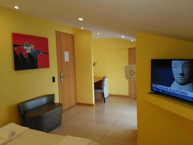 Bed & Breakfast Porto Suites Do Marqu�s
