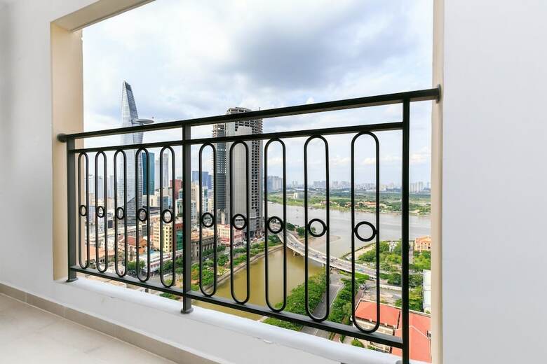 Aparthotel Justay Millennium Riverside
