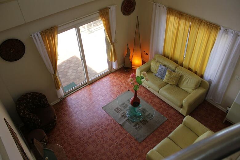 Hotel Pundaquit Luxury Resort