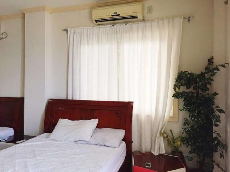 Hotel Pundaquit Luxury Resort