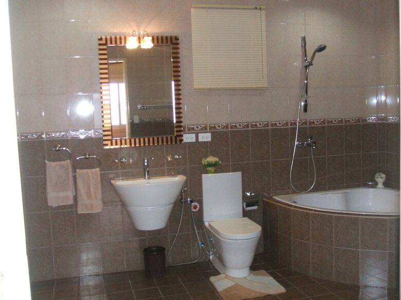 Hotel Pundaquit Luxury Resort