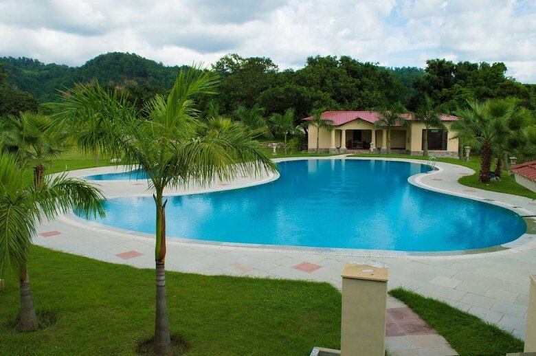 Hotel Nadiya Parao Resort