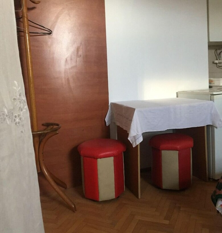 Hostal Apartments & Hostel Zdrava Hrana