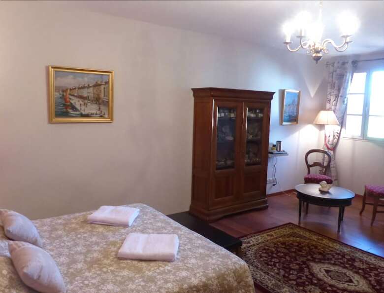 Bed & Breakfast Mas de La Respelido