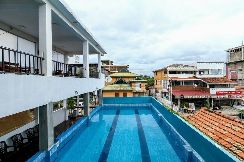 Hotel Oyo 338 Deep Sea Resort