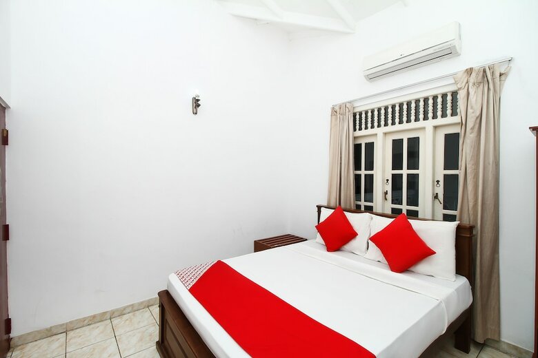 Oyo 347 Hotel Empryean
