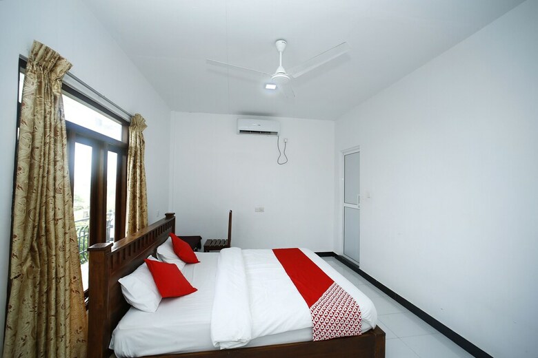 Oyo 310 Sea Lagoon Beach Hotel