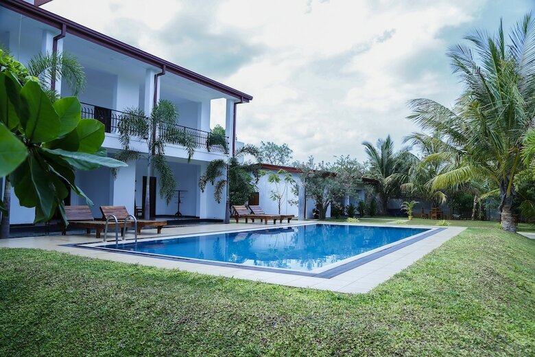 Oyo 310 Sea Lagoon Beach Hotel