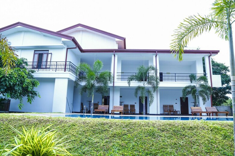 Oyo 310 Sea Lagoon Beach Hotel