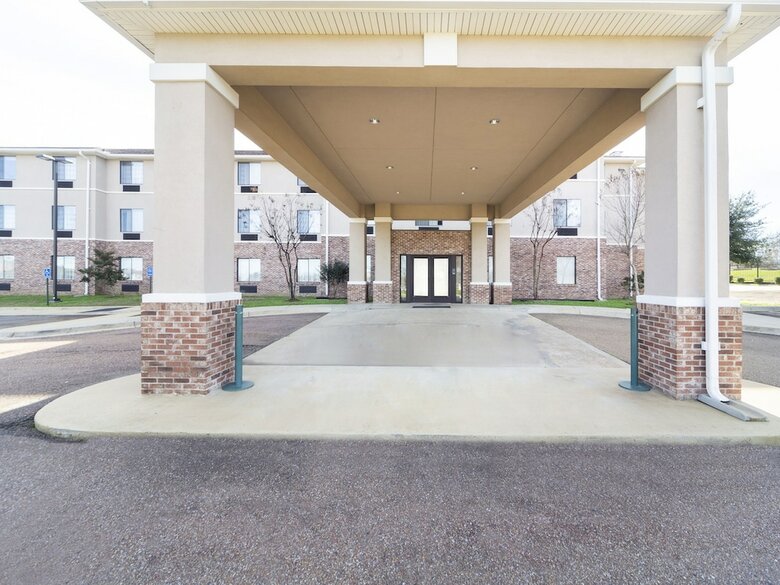 Oyo Hotel Jackson Ms Downtown