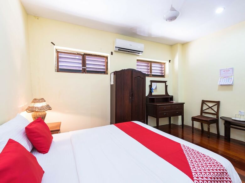 Hotel Oyo 89368 Cintra House