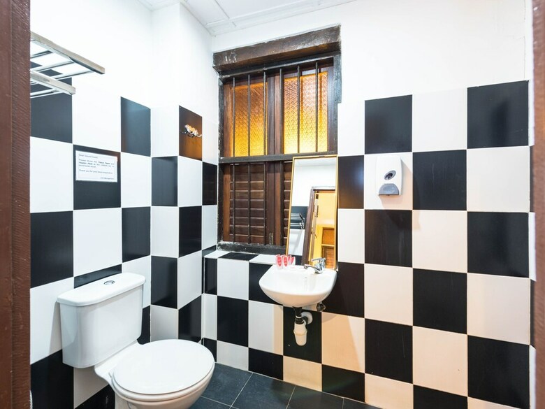 Hotel Oyo 89368 Cintra House