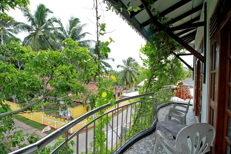 Hotel Oyo 332 Jj Villa