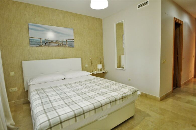 Atalaya Golf Apartment