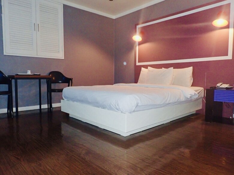 Provence Hotel