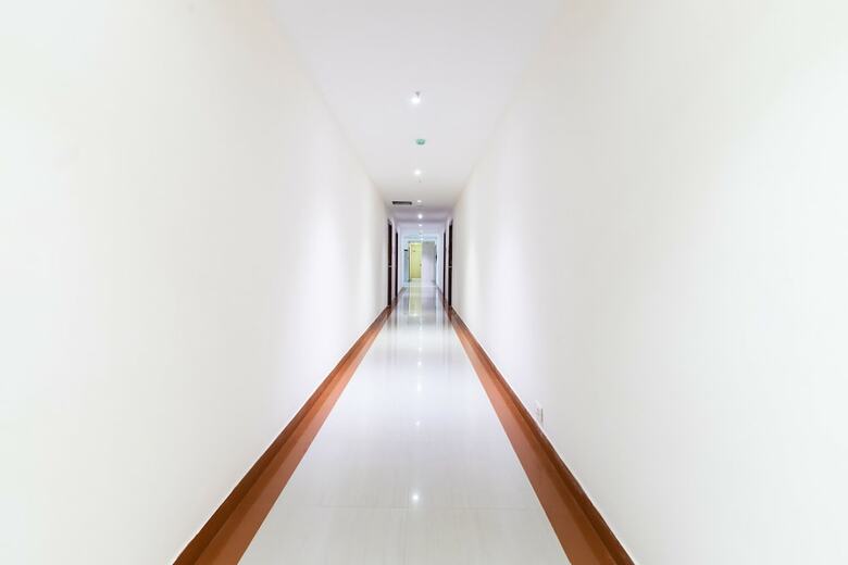 Capital O 43703 Thechi Hotels