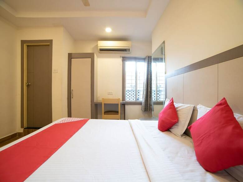 Oyo 45408 Hotel Ambassador