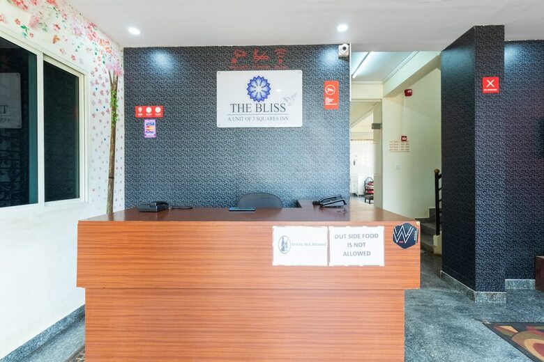 Oyo 46668 Hotel Bliss