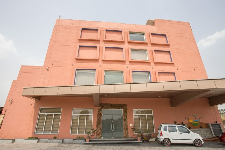 Hotel Capital O 43273 Joygaon Resort