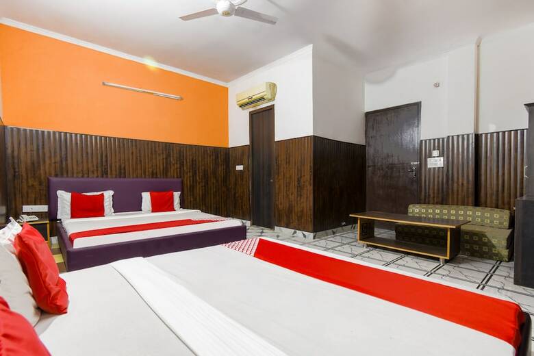 Oyo 46735 Hotel Royal Dreams