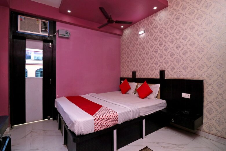 Oyo 41903 Hotel Mayur Palace