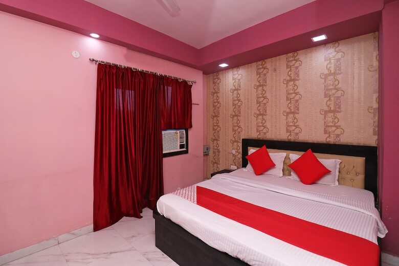 Oyo 41903 Hotel Mayur Palace