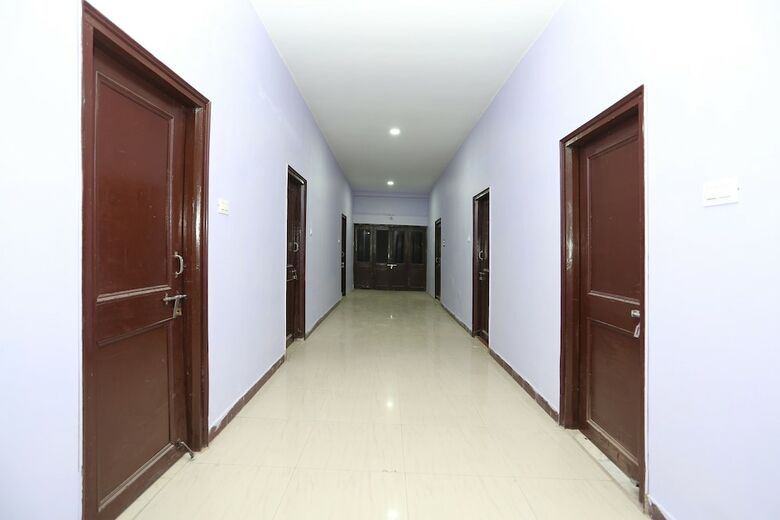 Oyo 27914 Hotel Lord Buddha