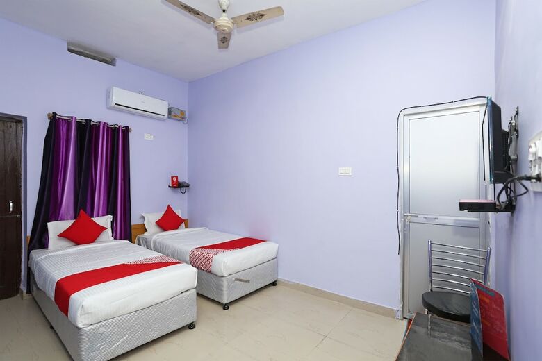 Oyo 27914 Hotel Lord Buddha