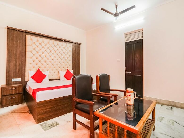 Oyo 26140 Hotel Vashistha