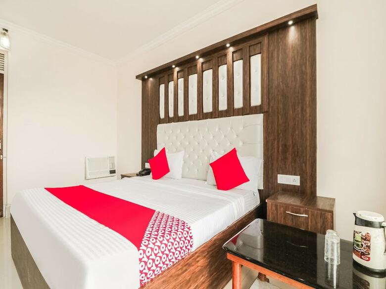 Oyo 26140 Hotel Vashistha