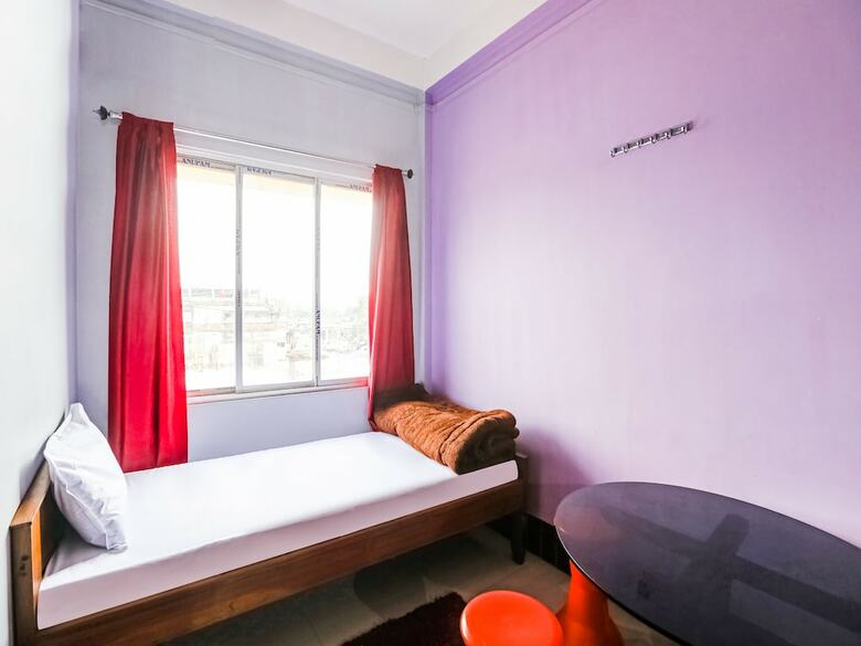 Spot On 47105 Hotel Hornbill