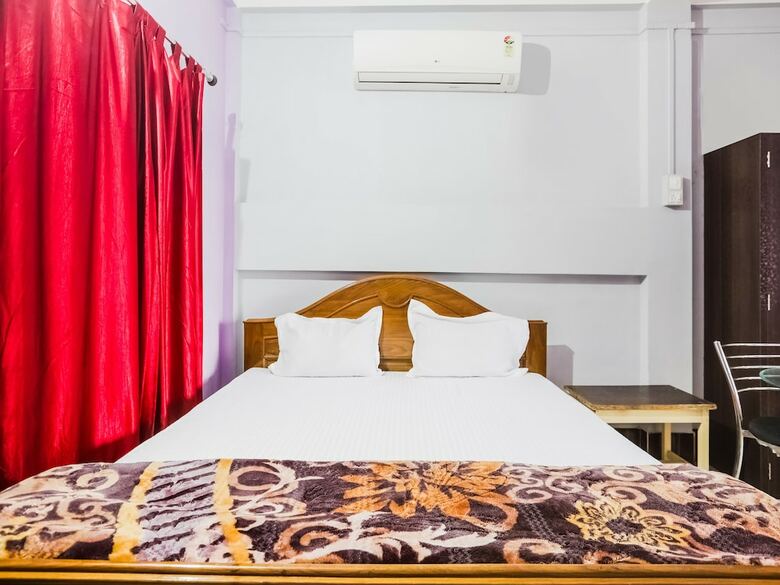 Spot On 47105 Hotel Hornbill