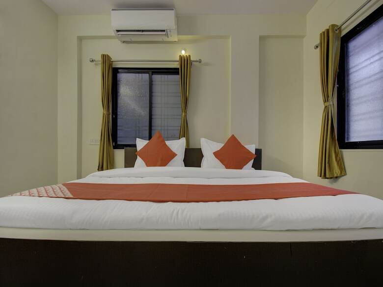 Hotel Oyo 38805 Sai Vyankatesh Residency