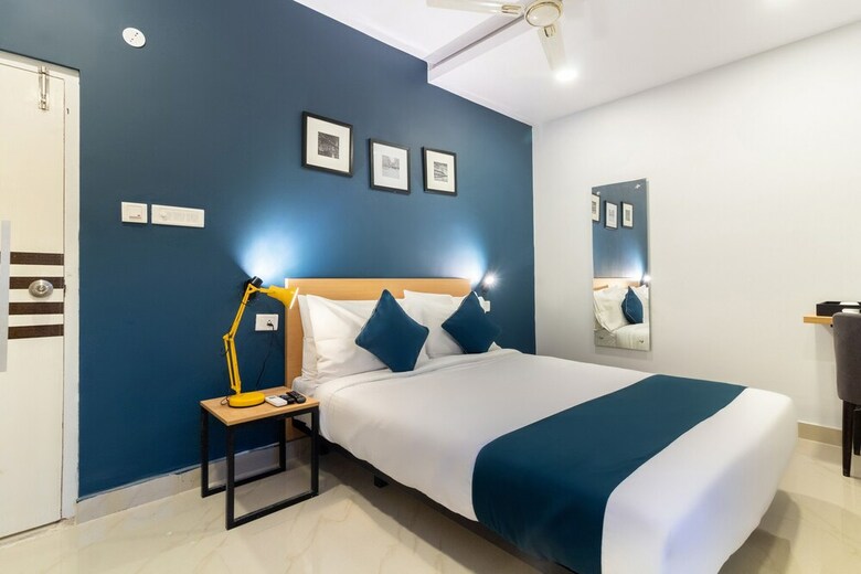 Hotel Silverkey Executive Stays 22453 Himayat Nagar Circle