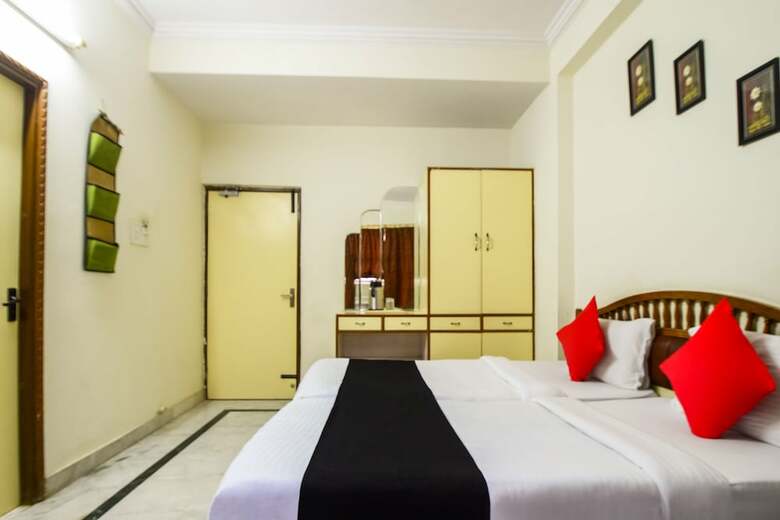 Capital O 7200 Hotel Yks