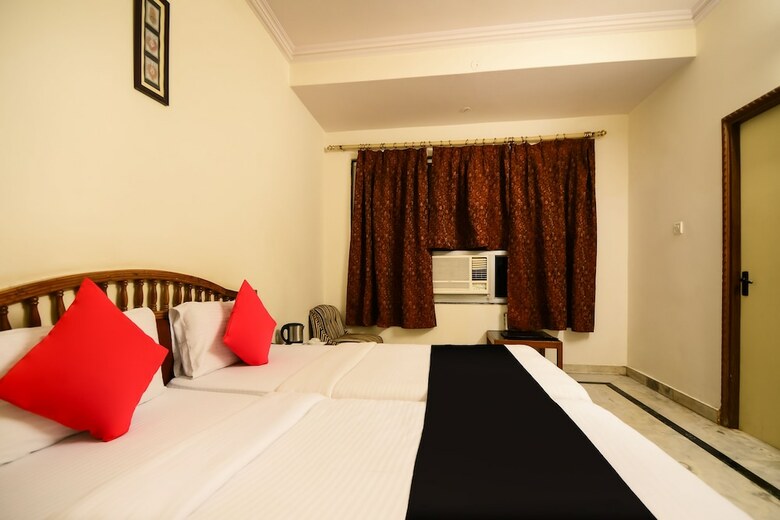 Capital O 7200 Hotel Yks