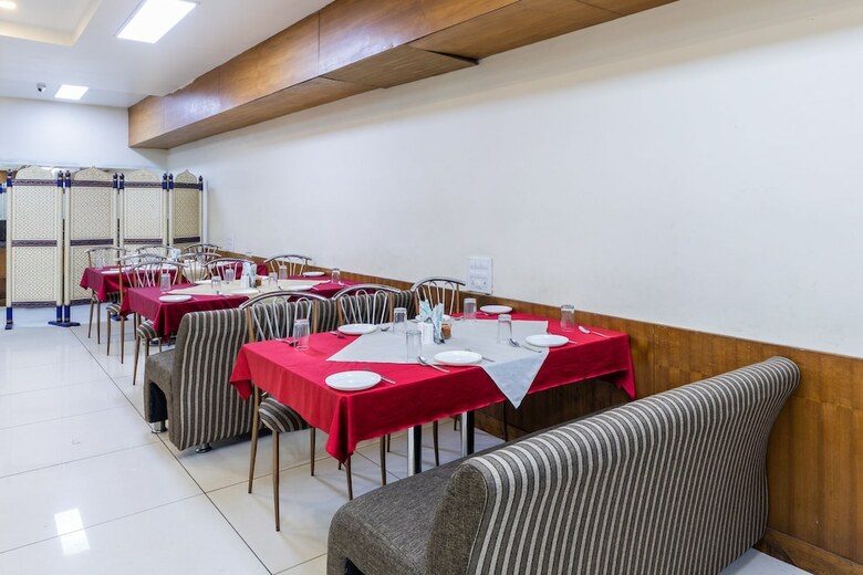 Hotel Oyo 41898 Balaji Palace