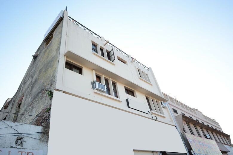 Oyo 30943 Hotel Tourist