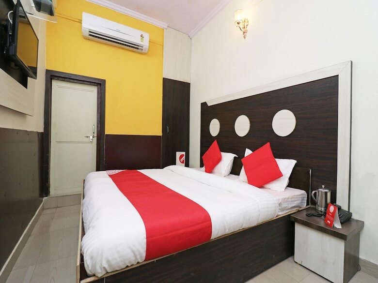 Oyo 24172 Hotel Jp Heights