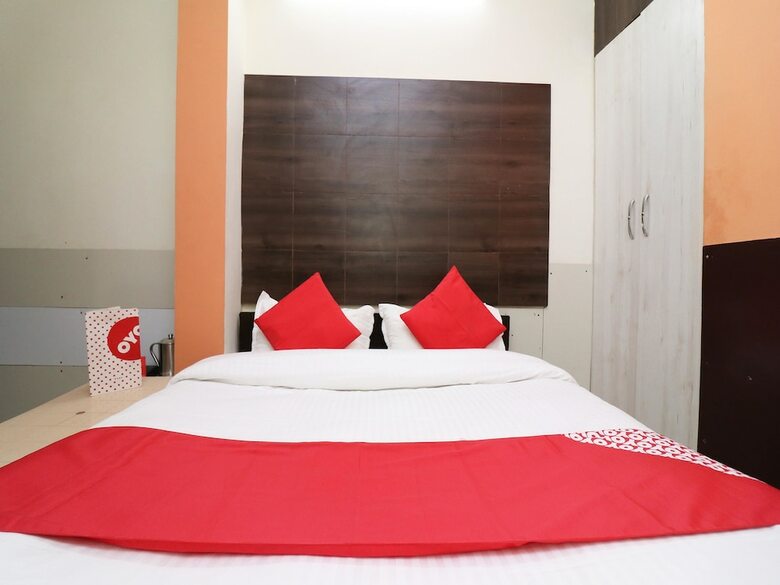 Oyo 24172 Hotel Jp Heights