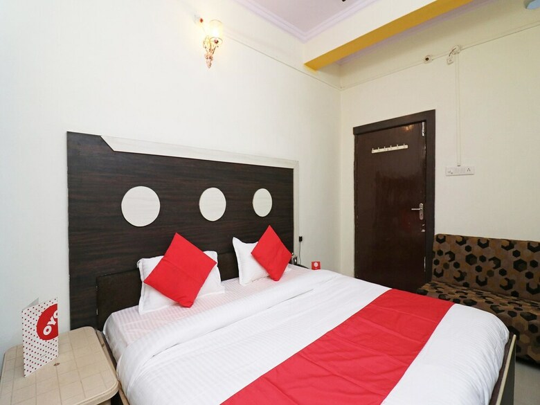 Oyo 24172 Hotel Jp Heights