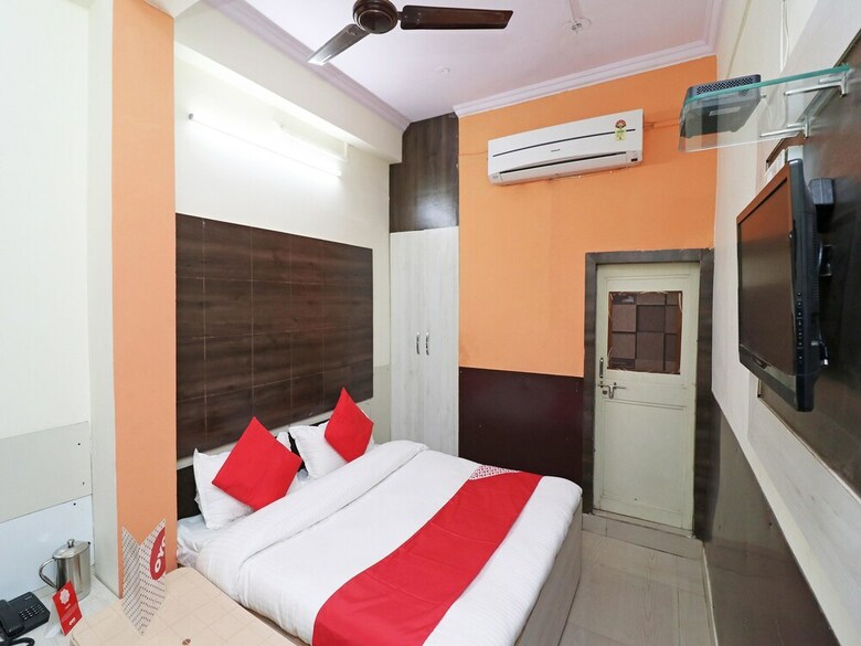 Oyo 24172 Hotel Jp Heights