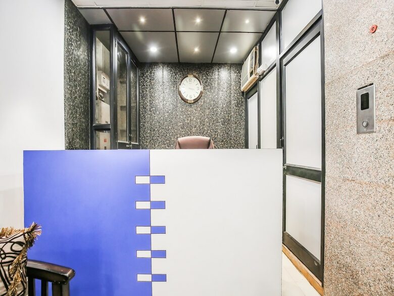 Oyo 46328 Hotel Anand Shri
