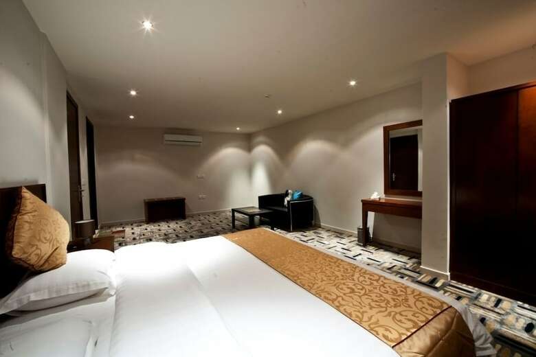 Hotel Executive Suites