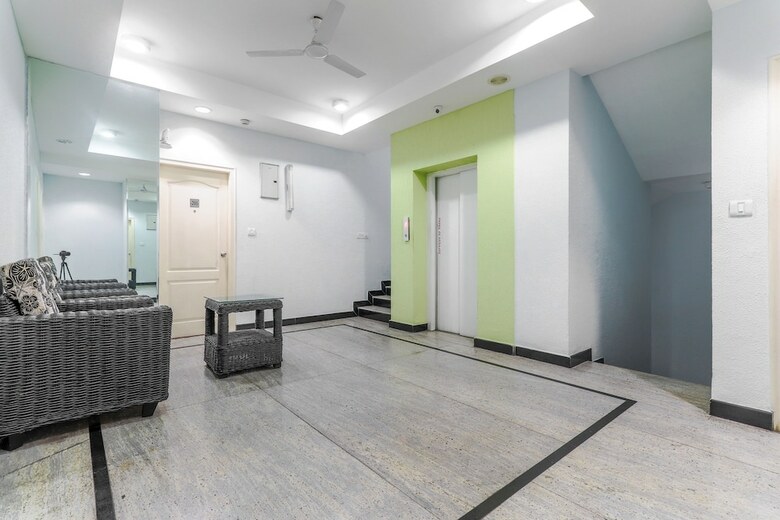 Hotel Capital O 46356 White Mg