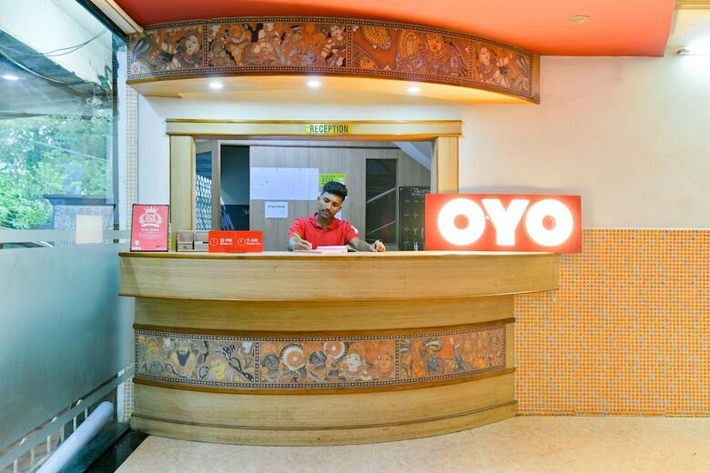 Oyo Flagship 33466 Hotel Viceroy
