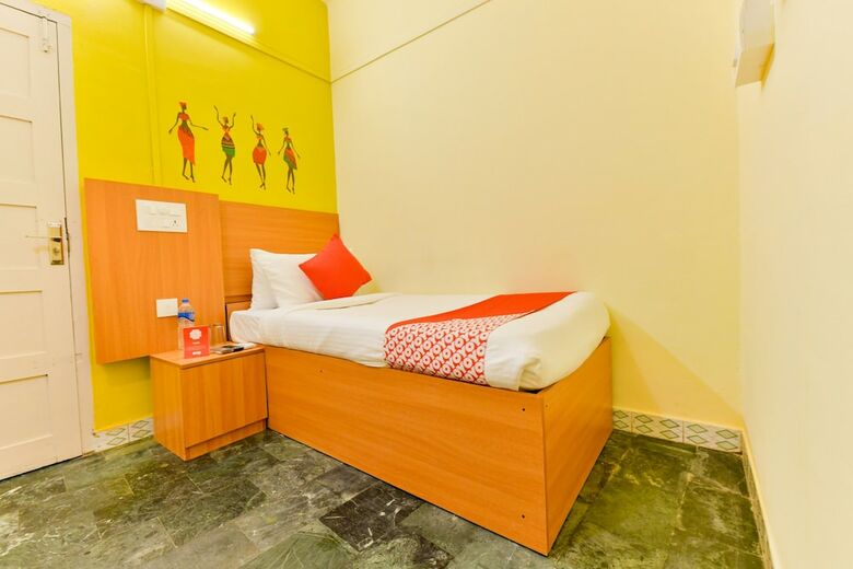 Oyo Flagship 33466 Hotel Viceroy