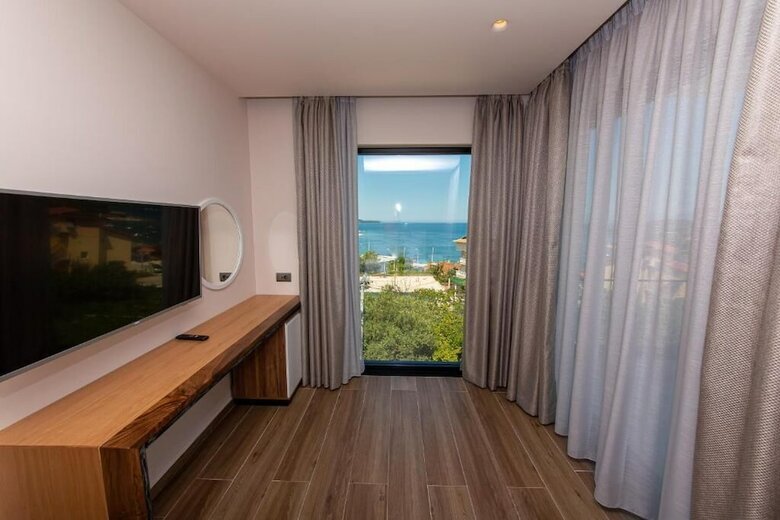 Hotel Utopia