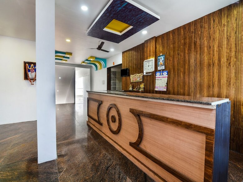 Oyo 30545 Hotel Jeevan Park