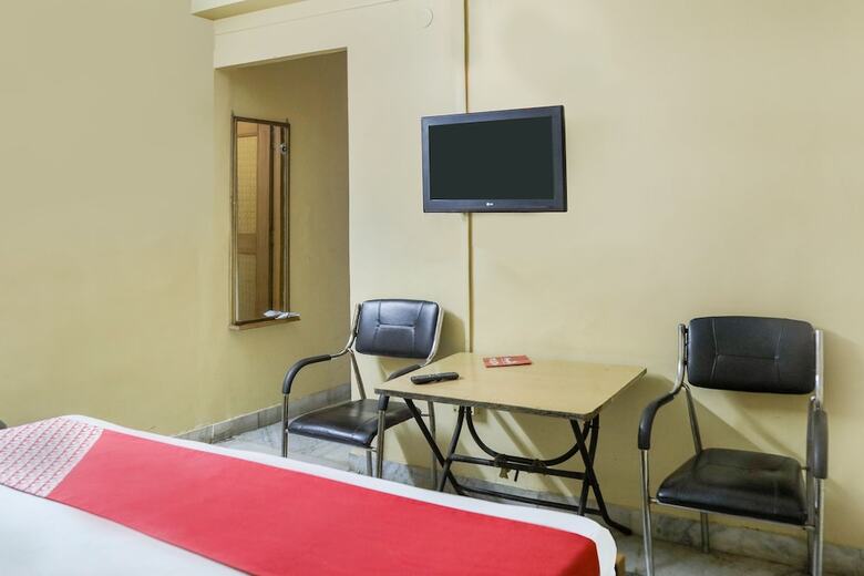 Hotel Oyo 46660 Manjushree Club 10